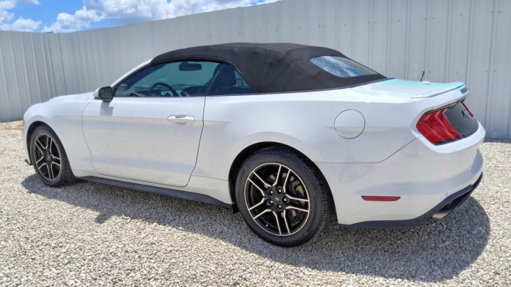 Ford MUSTANG  2020