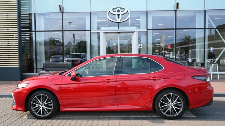 Toyota Camry Premium 2023