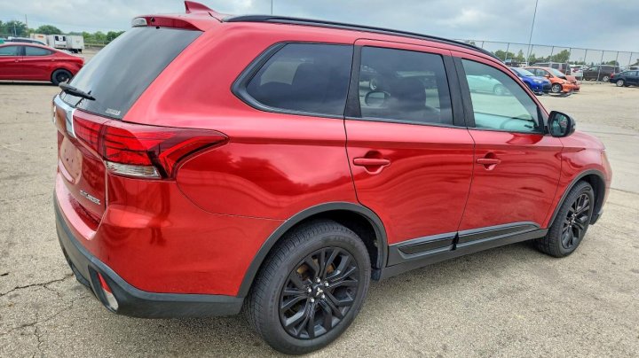 Mitsubishi Outlander  2018