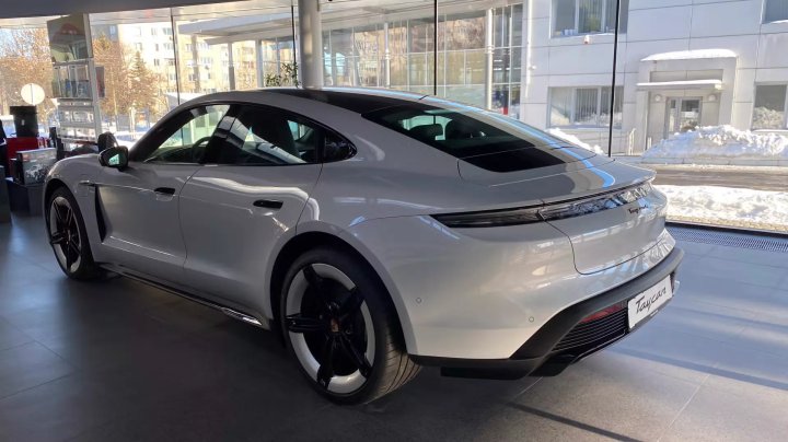 2026 Porsche Taycan 4 Black Edition 0