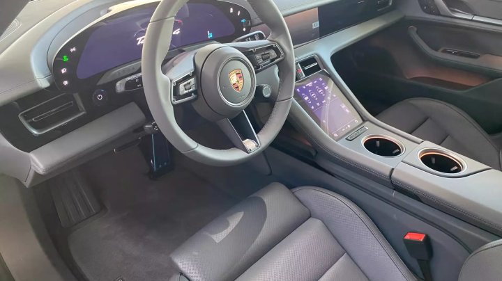 2026 Porsche Taycan 4 Black Edition 0