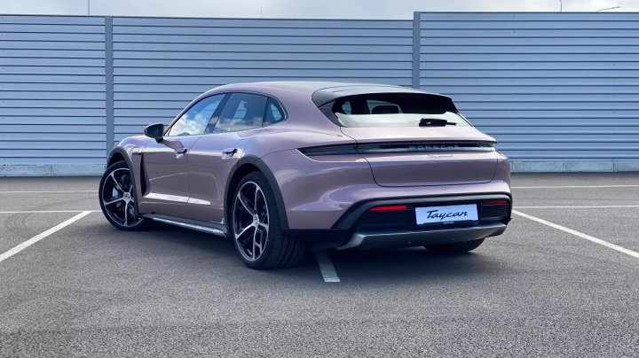 2025 Porsche Taycan 4 Cross Turismo 0